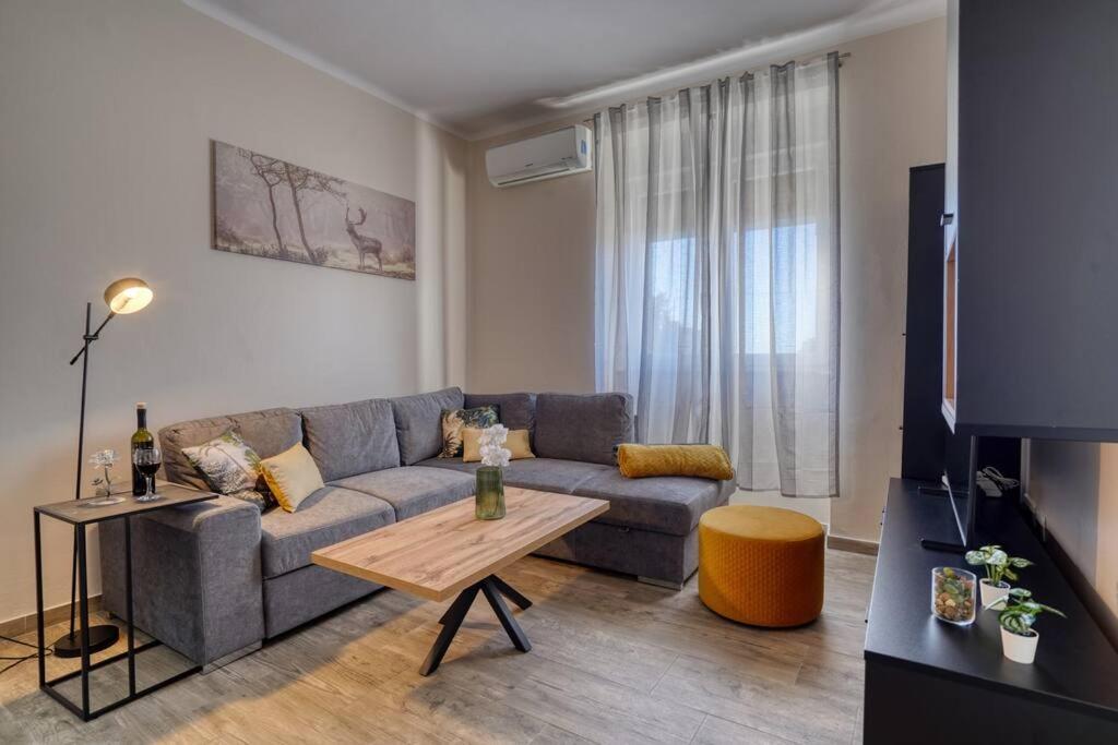 Cozy Modern Apartment リエカ エクステリア 写真
