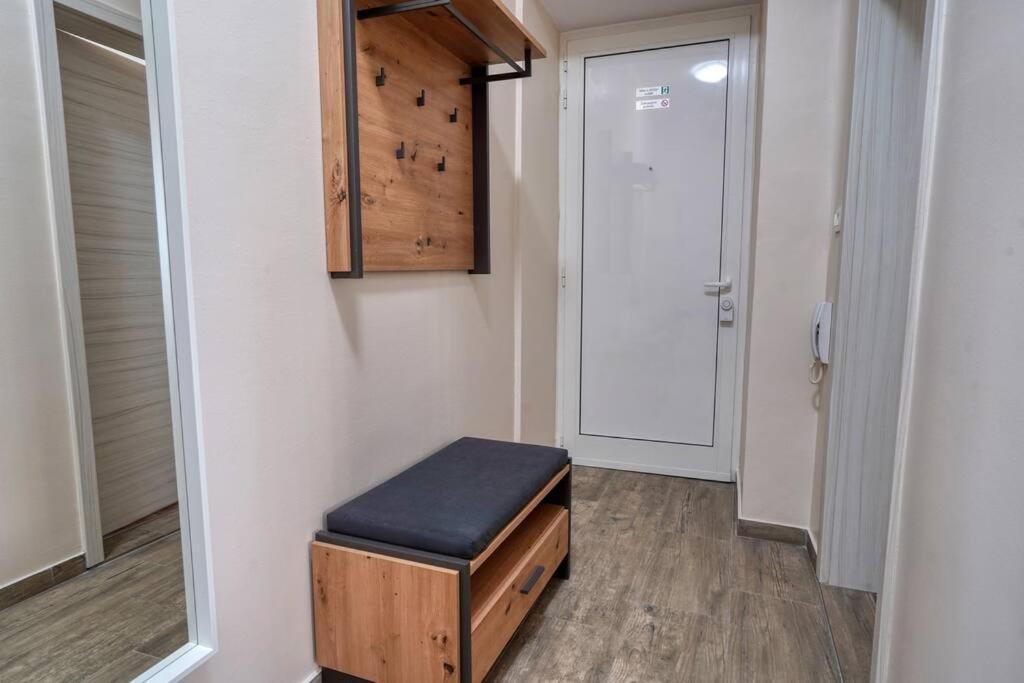Cozy Modern Apartment リエカ エクステリア 写真